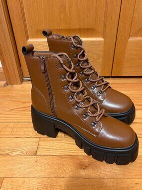 Women Fitory Brown Chunky Lightweight Platform Boots Size 11 (new condition)